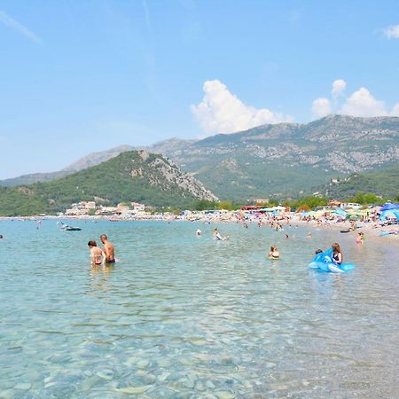 Apartments Siljak Petrovac エクステリア 写真