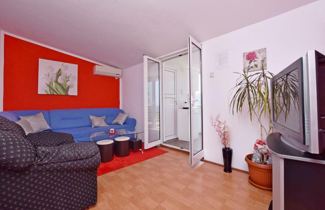 Apartments Siljak Petrovac エクステリア 写真
