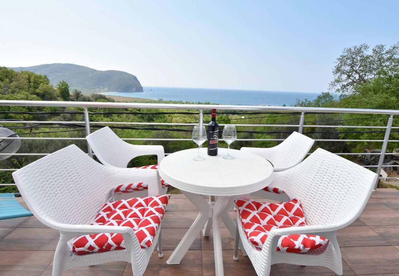 Apartments Siljak Petrovac エクステリア 写真