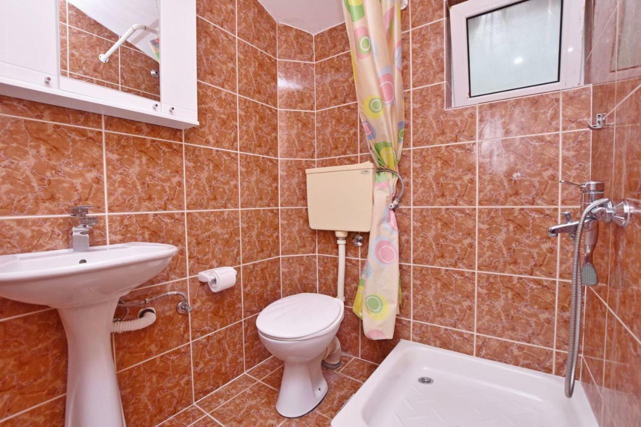 Apartments Siljak Petrovac エクステリア 写真