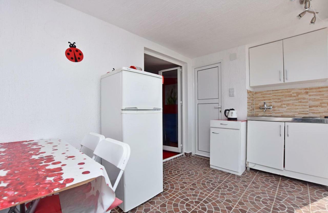Apartments Siljak Petrovac エクステリア 写真