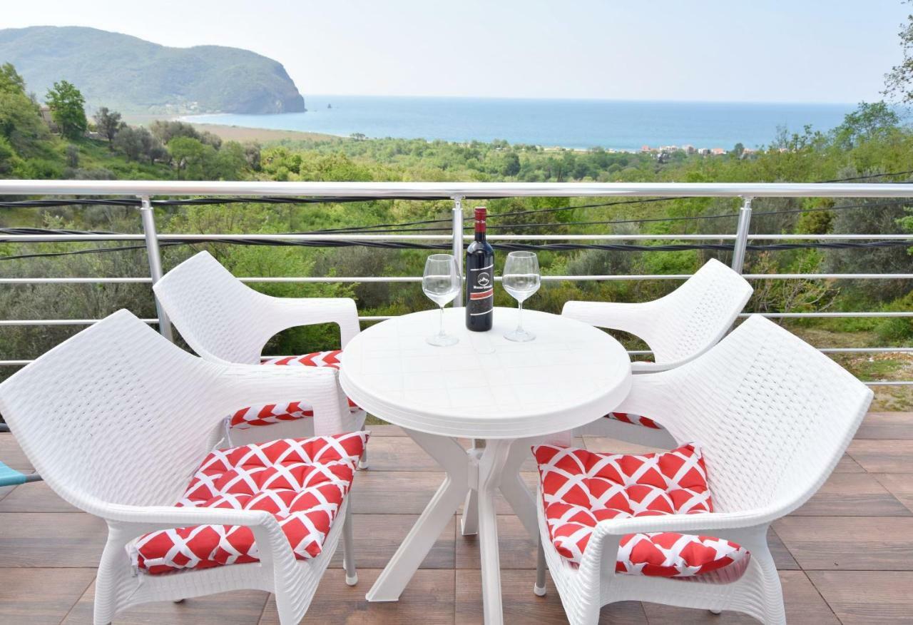 Apartments Siljak Petrovac エクステリア 写真