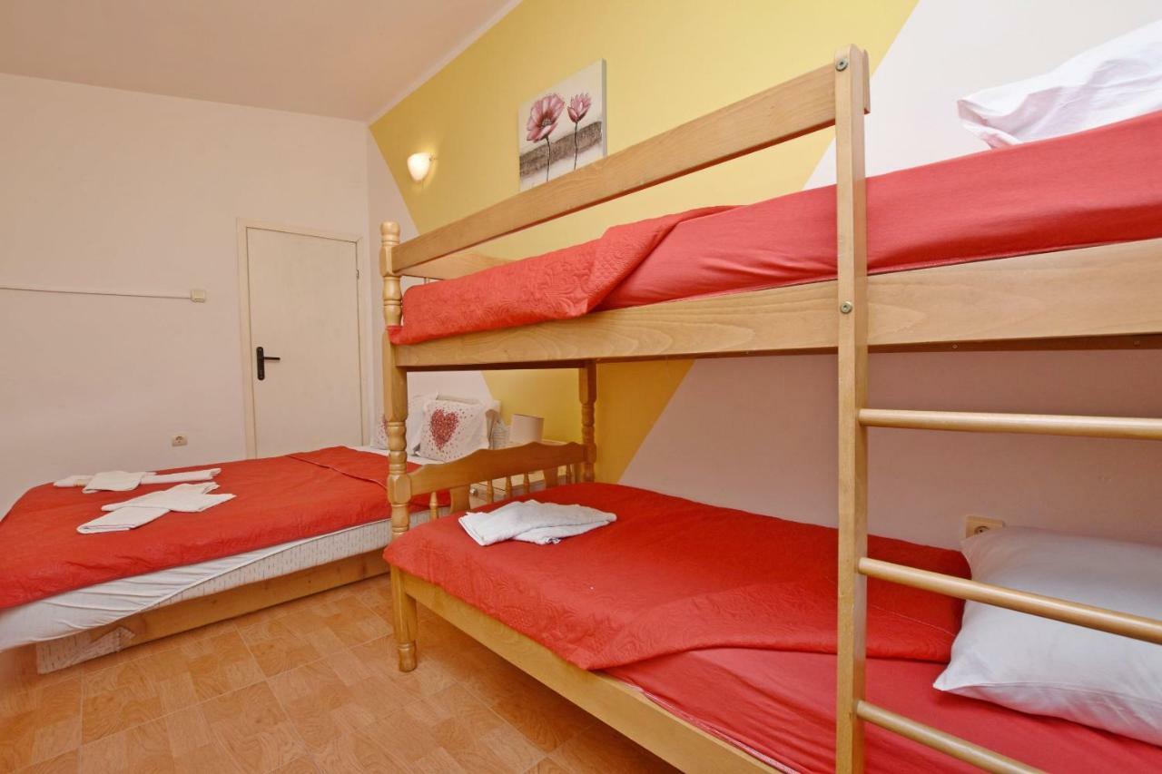 Apartments Siljak Petrovac エクステリア 写真
