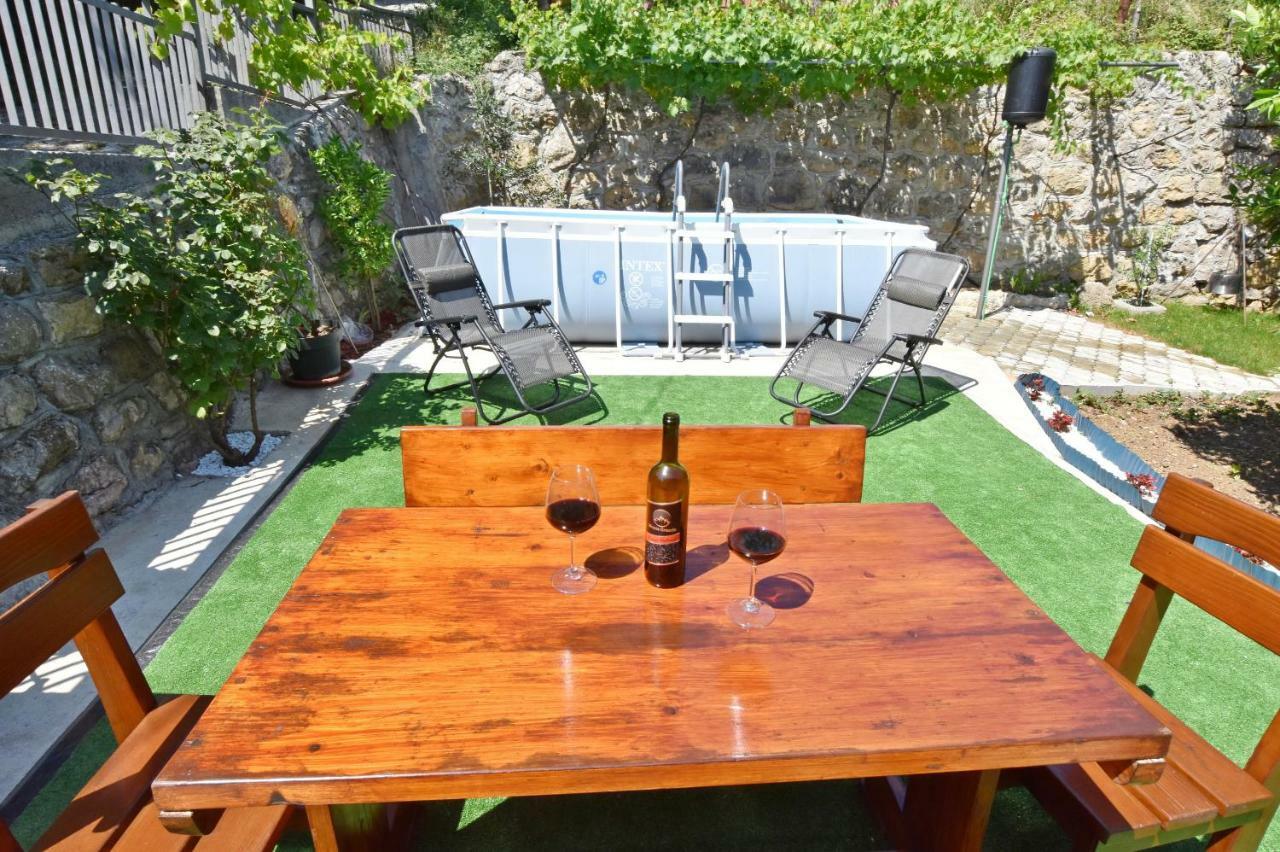 Apartments Siljak Petrovac エクステリア 写真